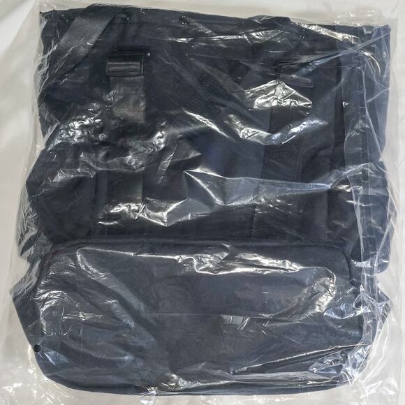 Beyond Yoga New Convertible Gym Bag Backpack to Tote - Picture 9 of 14